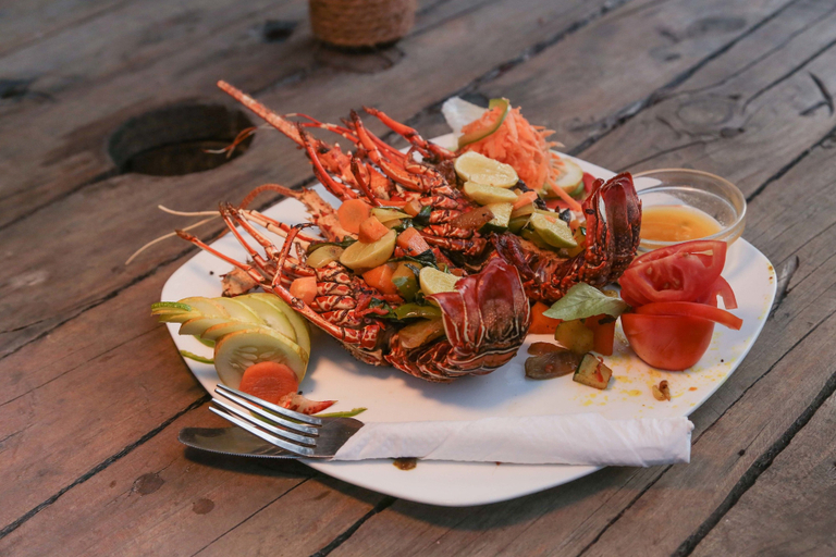 Food & Drinks 5, Demani Lodge, Kusini