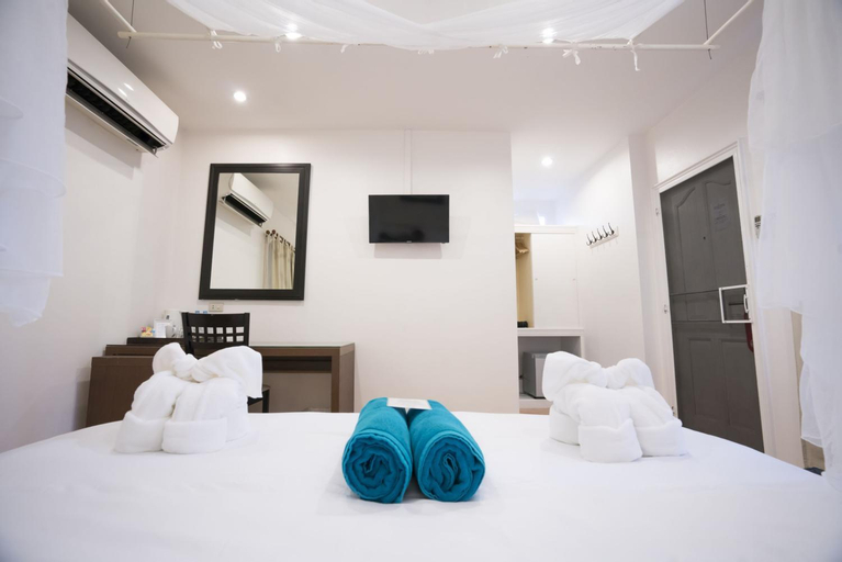 Bedroom 13
