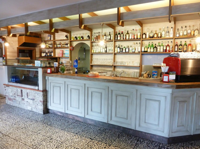 Others 3, Albergo Miramonti Dependance, Vicenza