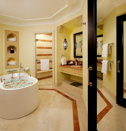 Bathroom 5, Djibouti Palace Kempinski Hotel, Djibouti
