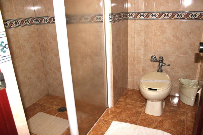 Bathroom 4, Monaco , Mexico City