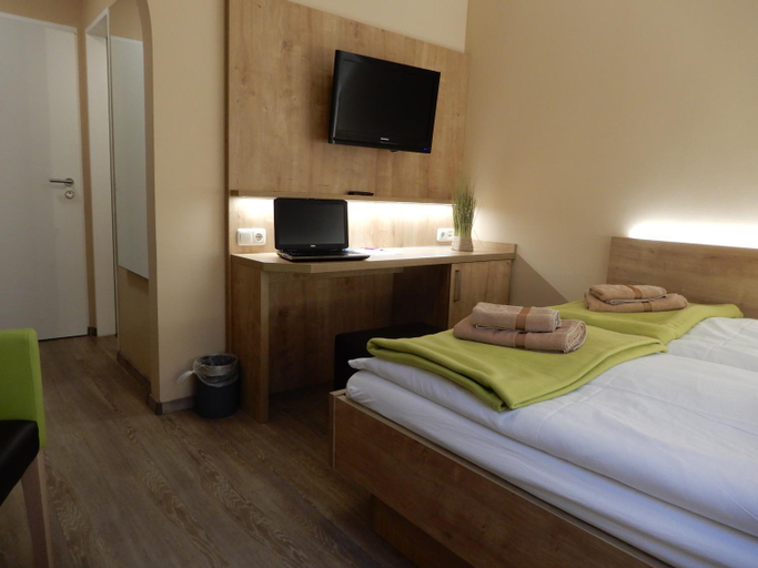 Others 4, HotelPension Am Hafen, Aurich