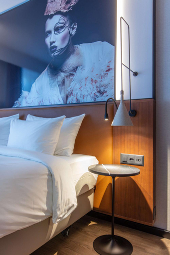Bedroom 4, Radisson Blu Hotel, Basel, Basel