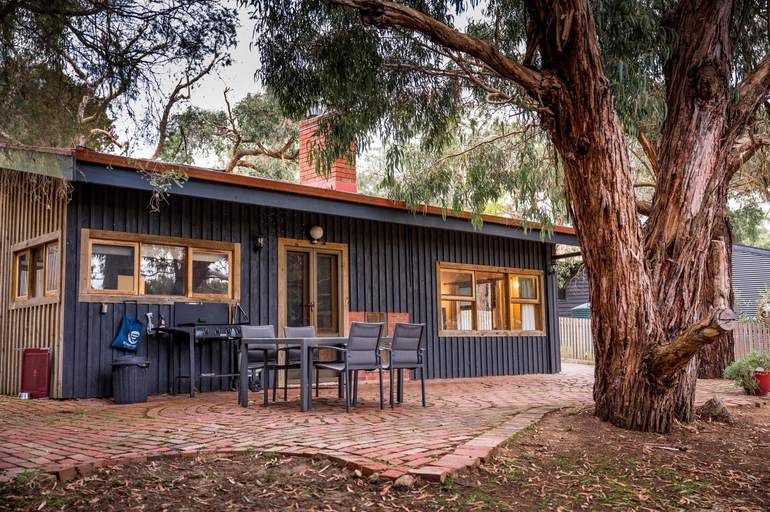 Food & Drinks, Bells Estate Great Ocean Road Cottages, Surf Coast - West