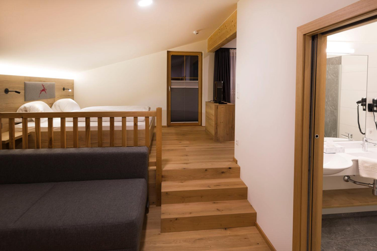 Bedroom 2, Hotel Rosner, Sankt Johann im Pongau