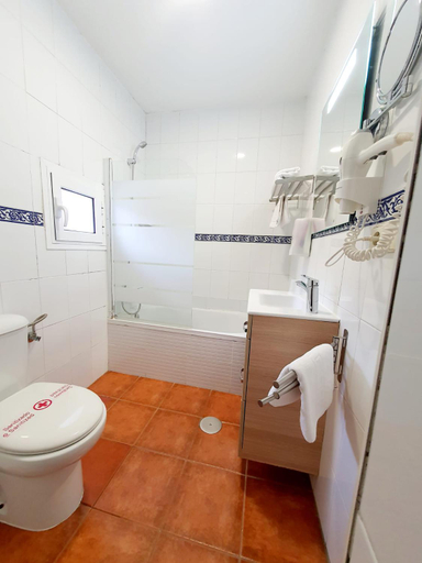 Bathroom 2, HOTEL ZAIDA, Sevilla
