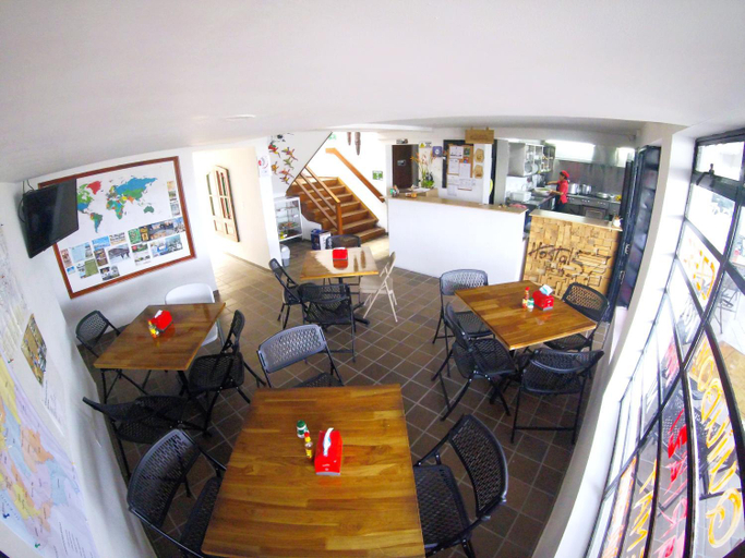 Others 2, Hostal de la 57, Manizales