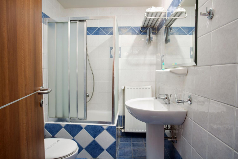 Bathroom 4, Blue Sea, North Aegean