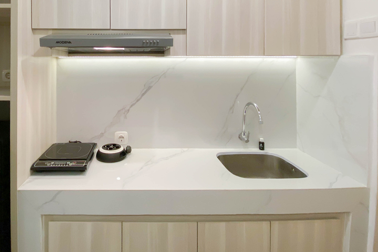 Others 4, Minimalist and Simply Look Studio Tokyo Riverside PIK 2 Apartment By Travelio, Tangerang
