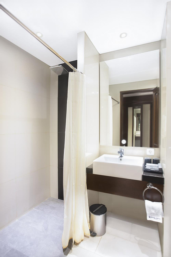 Bathroom 9