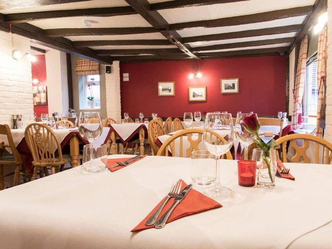 Others 4, The Rose and Crown, Essex