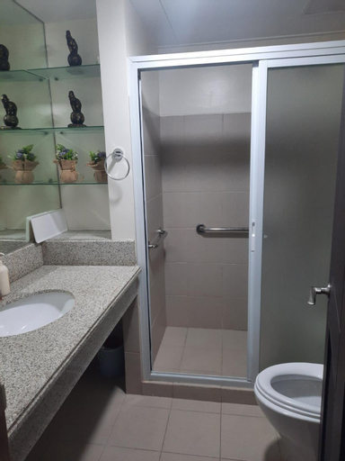 Bathroom 9