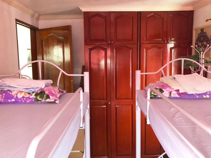 Bedroom 2, THE MANSION - BACKPACKERS Near AIRPORT, Pasay City