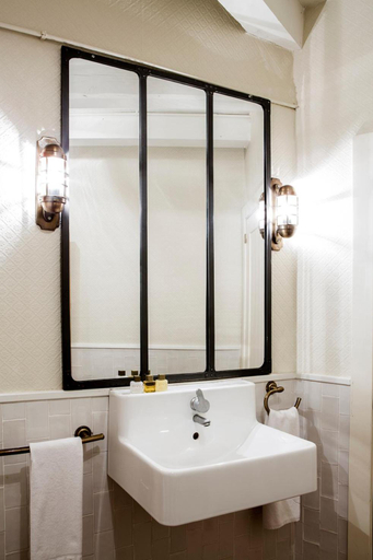 Bathroom, Hotel Iraragorri, Vizcaya