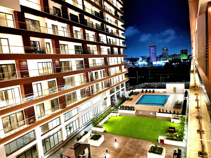 Exterior & Views 2, Elegant 2Bed Gem-5star Service-Pools-Gym, Accra