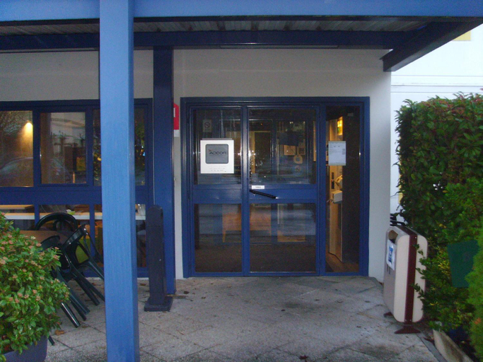 Exterior & Views 2, ibis budget l'Isle Adam, Val-d'Oise
