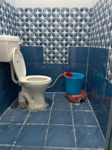 Bathroom 3, Karma Home Stay, Chhatarpur