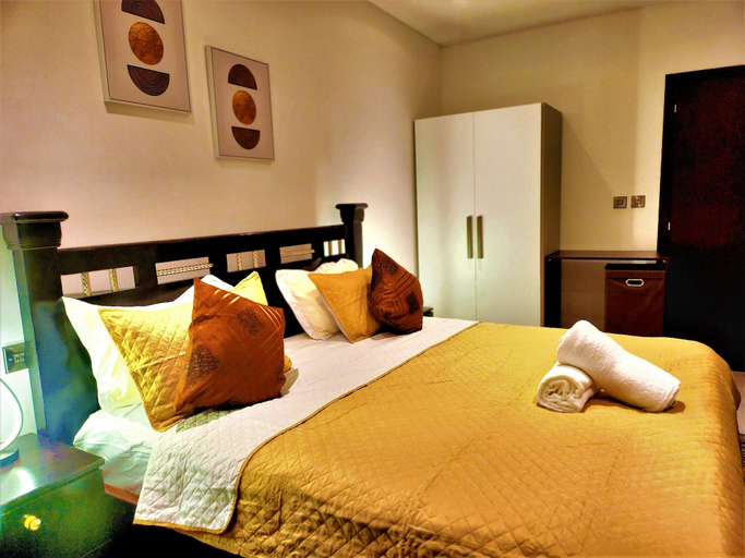 Bedroom 3, Elegant 2Bed Gem-5star Service-Pools-Gym, Accra