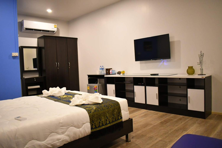 Bedroom 2, Rungnara pool villa, San Sai