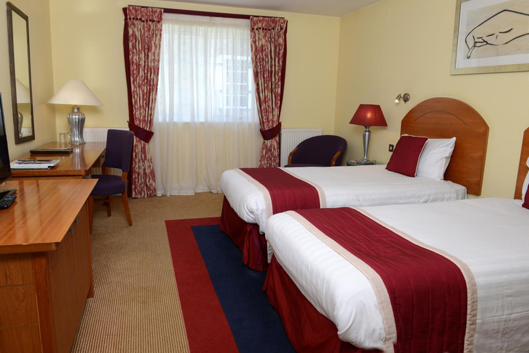 Bedroom 2, Hall Garth Hotel, BW Signature Collection, Darlington