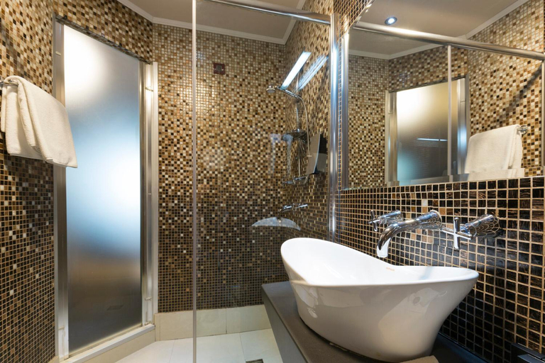 Bathroom 4, Design Hotel Mr. President Garni, Belgrade