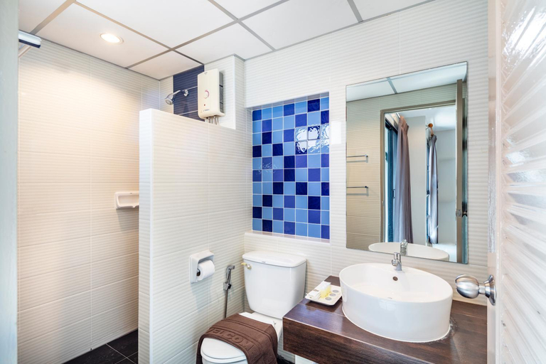 Bathroom 4, Aliz Hotel, Muang Nonthaburi