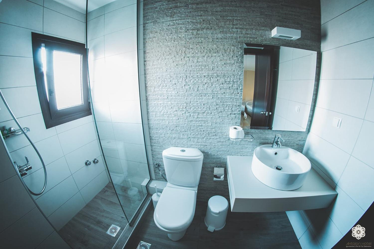 Bathroom 4, Aktaion, Epirus
