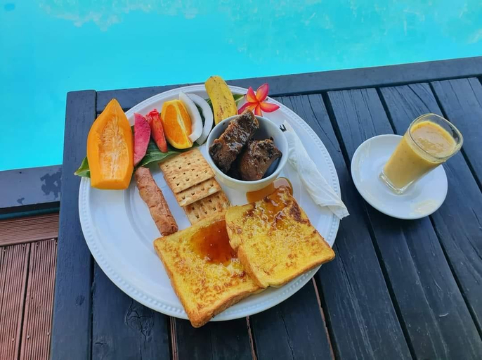 Food & Drinks 5, The Samoan Outrigger Hotel, Vaimauga West