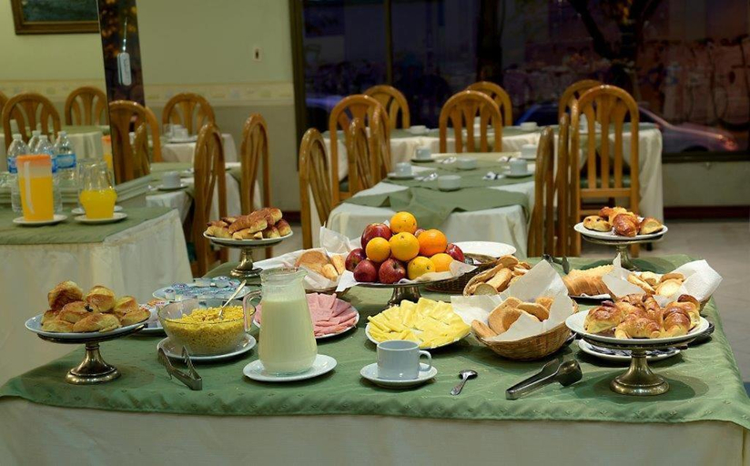 Food & Drinks 5, Hotel Ariosto, Capital