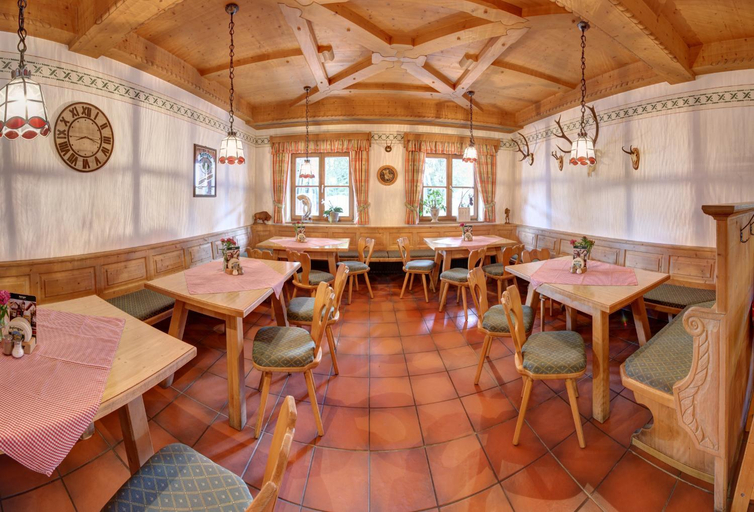 Food & Drinks 4, Gasthof-Metzgerei Hirschbichler - Chiemgau Karte, Traunstein