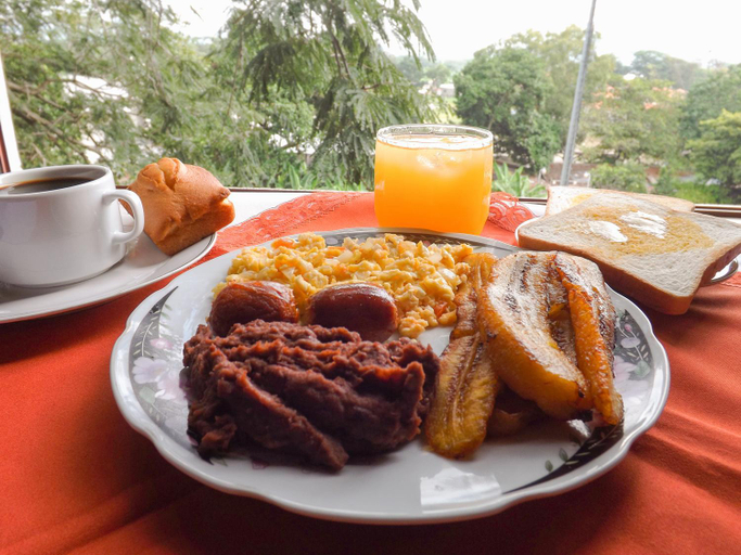 Food & Drinks 5, Real Guanacaste, San Pedro Sula