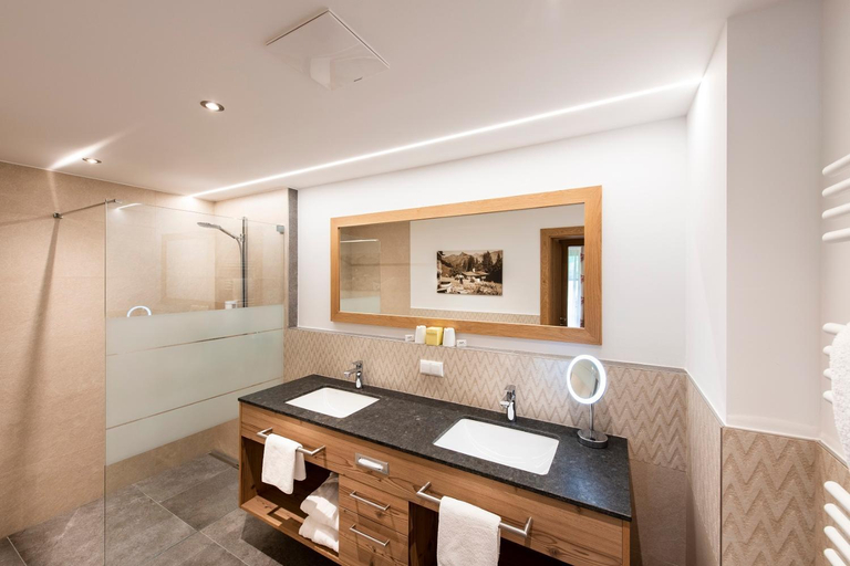 Bathroom 2, Hotel Seeblick, Sankt Johann im Pongau