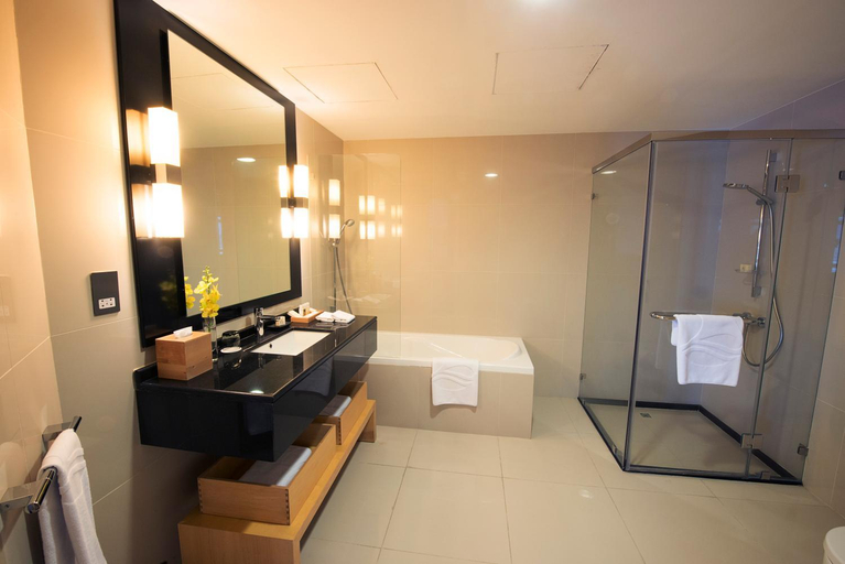 Bathroom 8