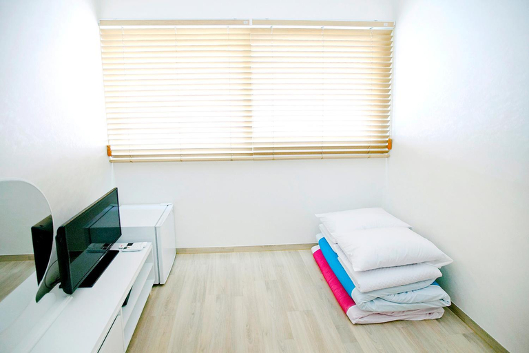 Bedroom 3, Ari Guesthouse, Jung