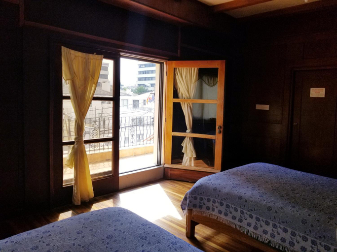 Others 4, Travellers Inn, Quito