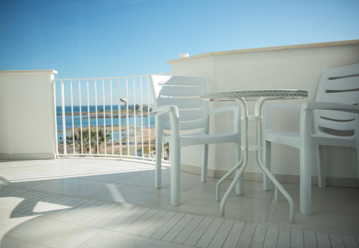 Others 5, Hotel Ci.Co, Brindisi