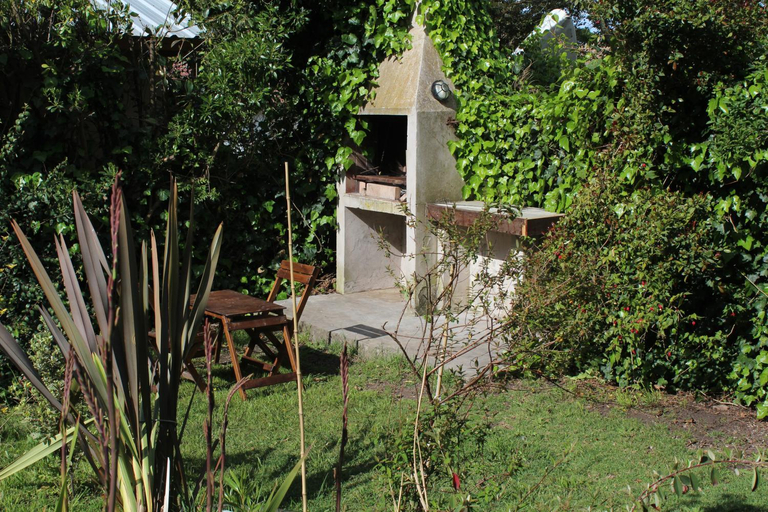 Others 4, casita moderna frente al bosque, General Pueyrredón
