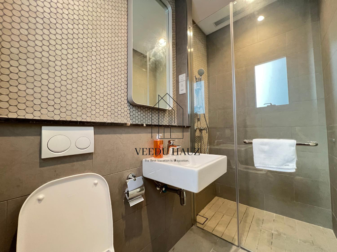 Bathroom 4, Lucentia Residence at BBCC Lalaport Kuala Lumpur by Veedu Hauz, Kuala Lumpur