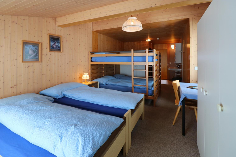 Bedroom 3, Berghotel Distelboden, Obwalden
