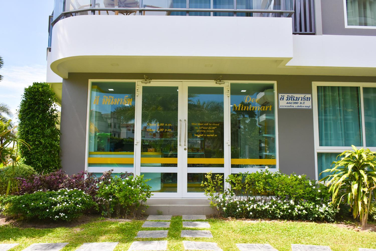 Whale Marina Condominium, Sattahip