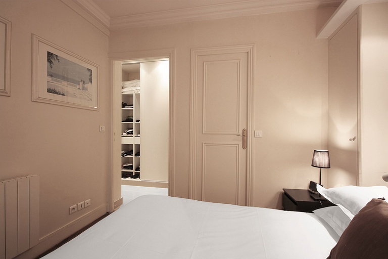 Bedroom, Bridgestreet St Germain, Paris
