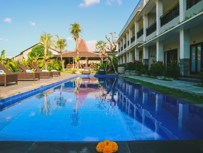 Swimming Pool 9