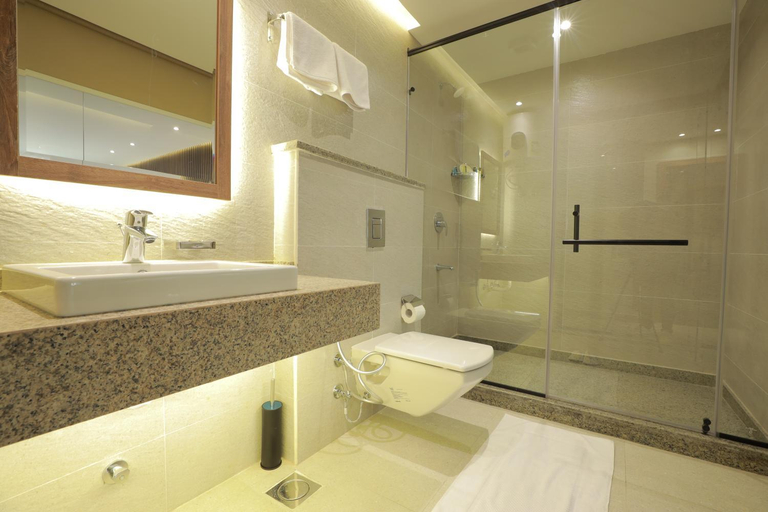 Bathroom 5, Pyramid Front Hotel, Al-Ahram
