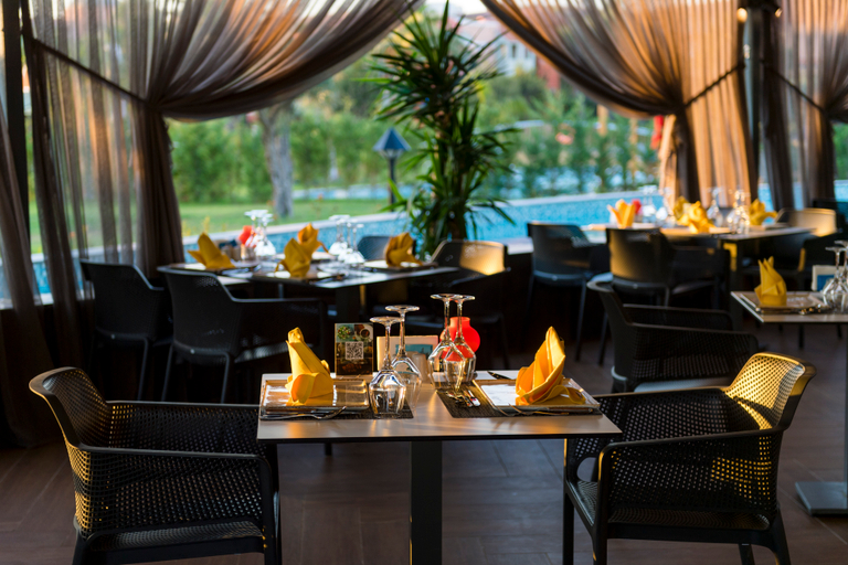 Food & Drinks 4, Club Megasaray , Serik