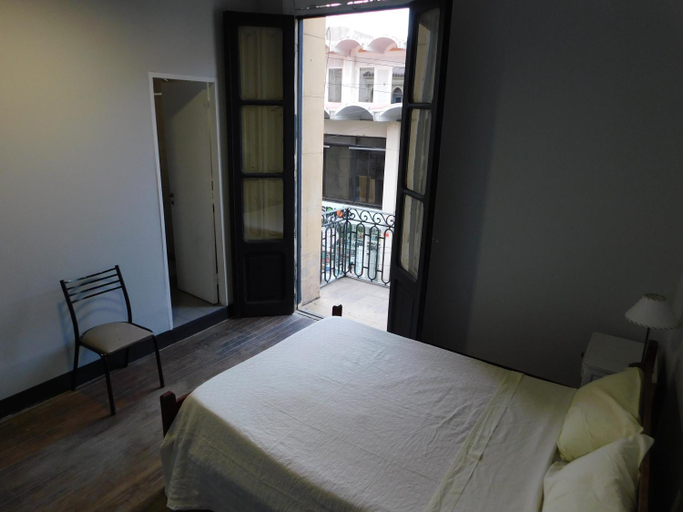 Others 4, Hostal Vampaya, Capital