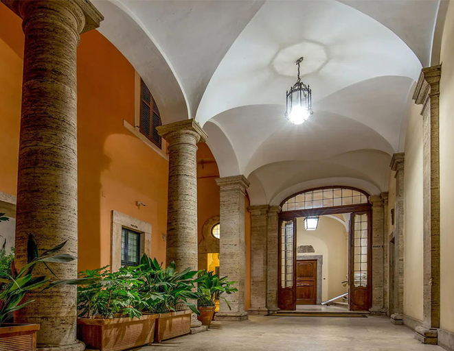 Others 4, Appartamento Romeo, nel cuore di Roma, Rome