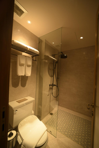 Bathroom 4