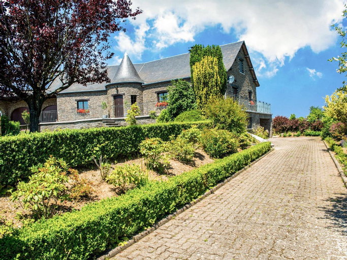 Villa in Bitvre with garden, Namur