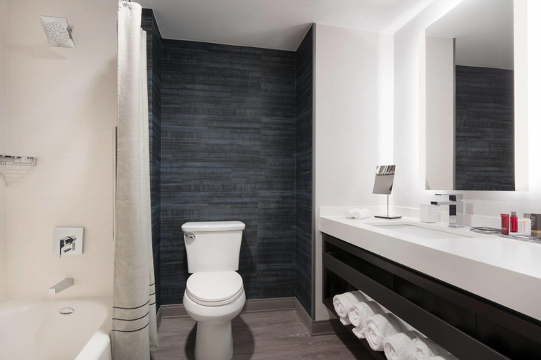 Bathroom 17