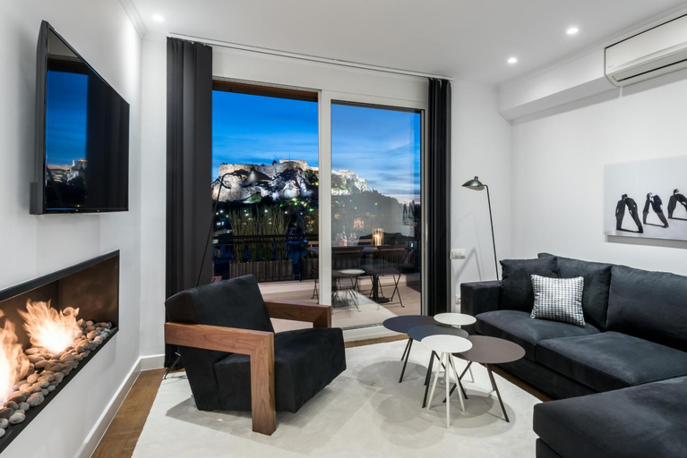 Shared lounge/TV area, Executive 2 bdr Suite in Plaka - Acropolis view, Attica